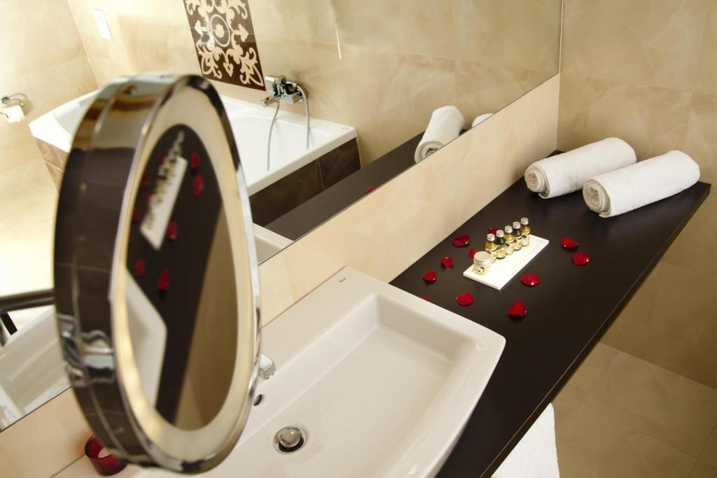 Z-Hotel Business & Spa Otwock Bagian luar foto