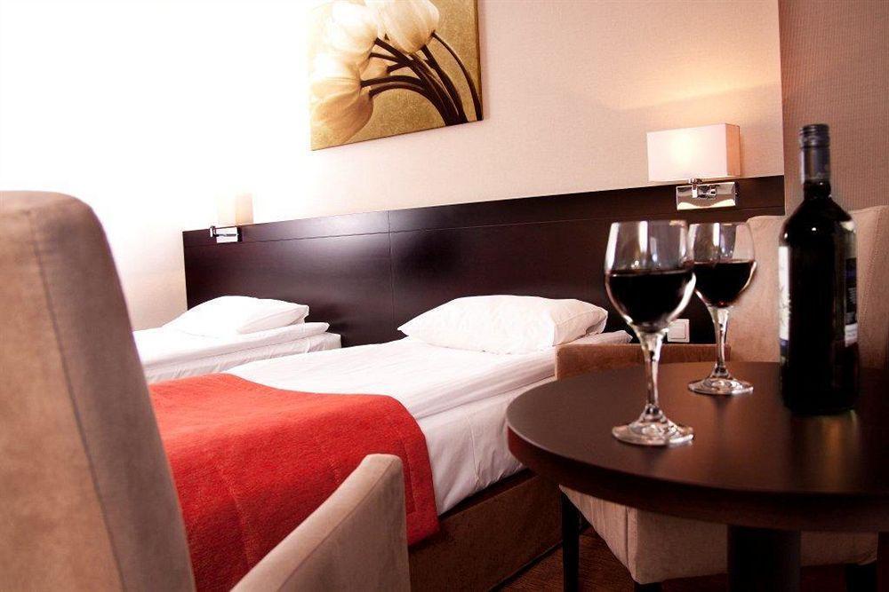 Z-Hotel Business & Spa Otwock Bagian luar foto