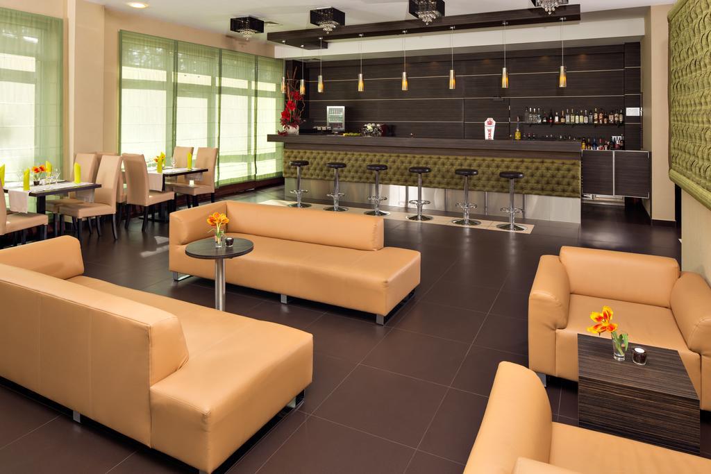 Z-Hotel Business & Spa Otwock Bagian luar foto