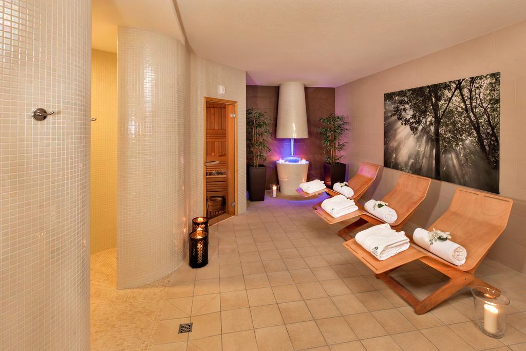 Z-Hotel Business & Spa Otwock Bagian luar foto