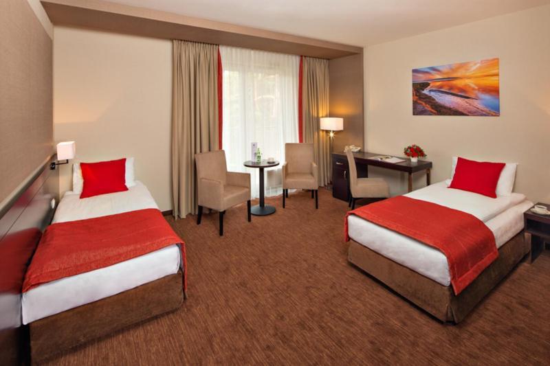 Z-Hotel Business & Spa Otwock Bagian luar foto